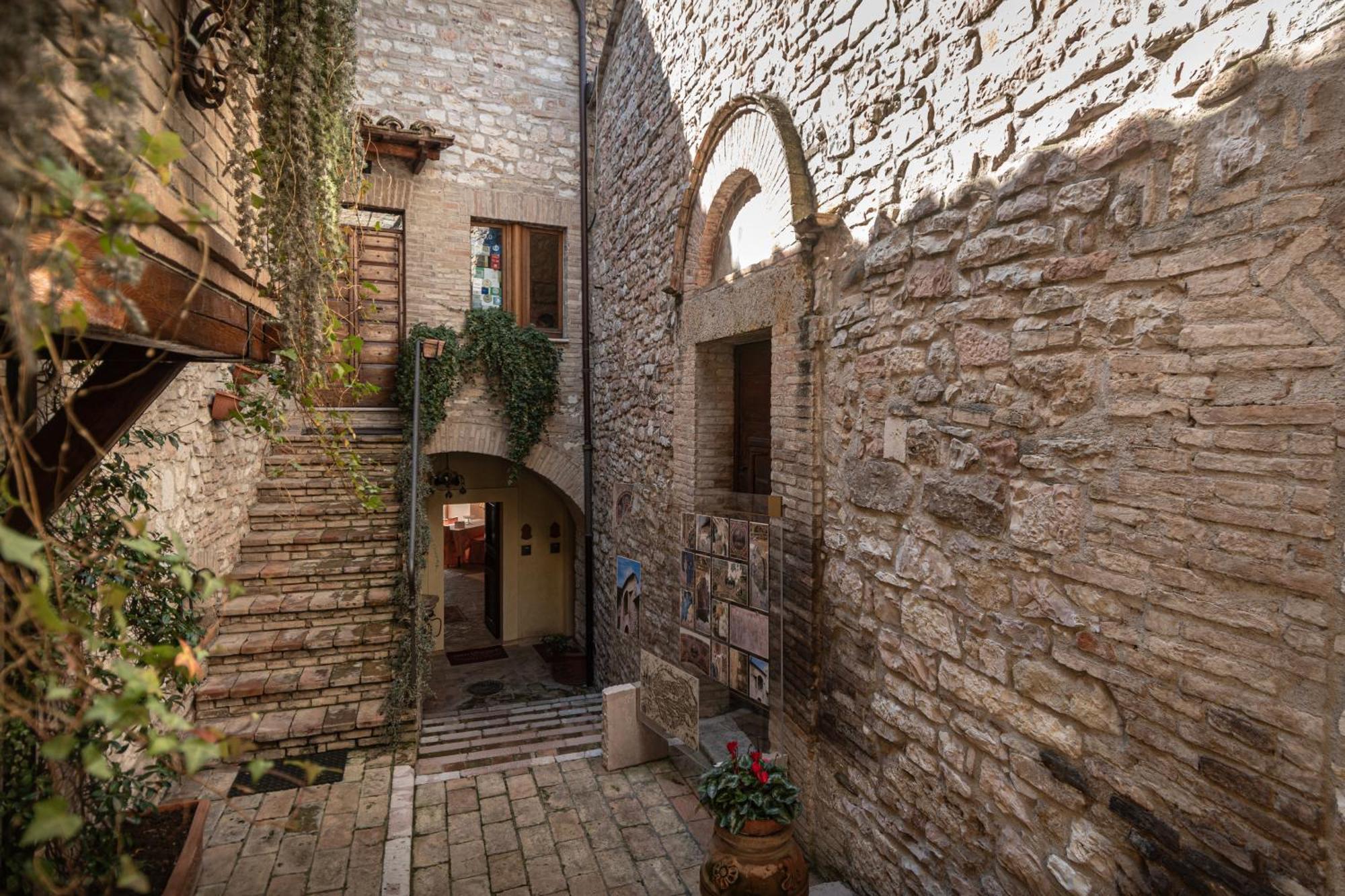 Residenza D'Epoca San Crispino Lejlighedshotel Assisi Eksteriør billede